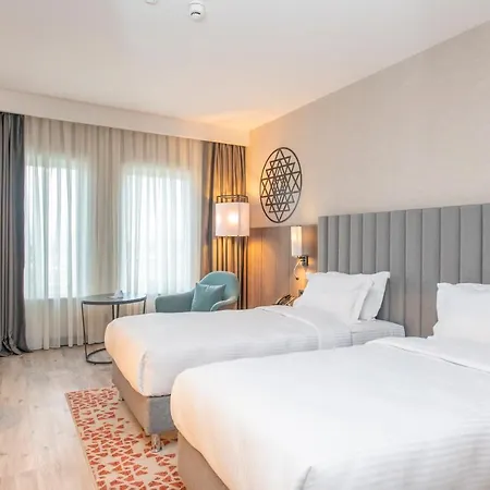 Crowne Plaza By Ihg ホテル