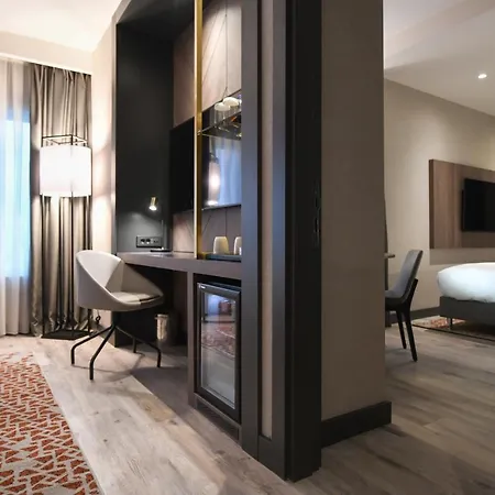 Crowne Plaza By Ihg Ξενοδοχείο 5*